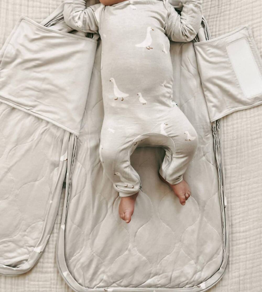 NEW GUNAMUNA swaddle sleep sack in neutral goose